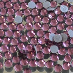 Skleněné hot-fix kamínky barva Amethyst velikost SS6